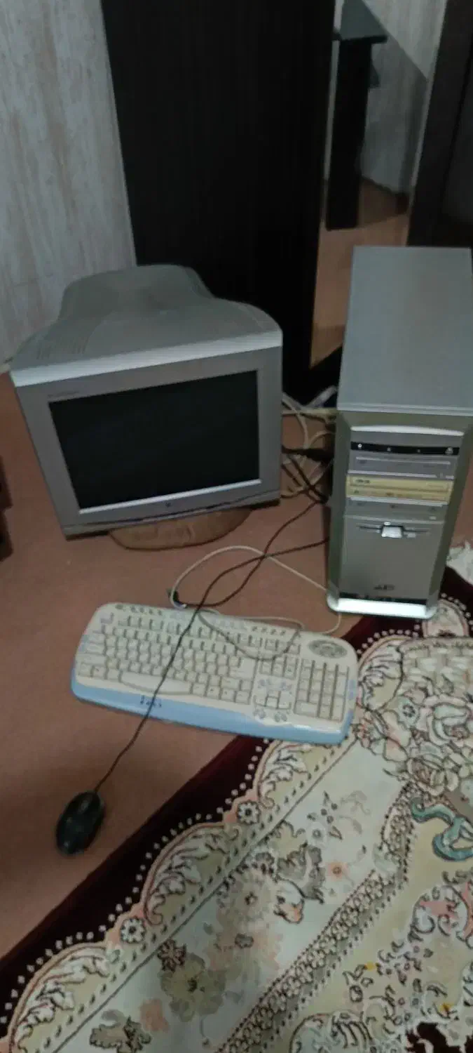 کامپیوتر با کیس|رایانه رومیزی|مهاباد (آذربایجان غربی), |دیوار