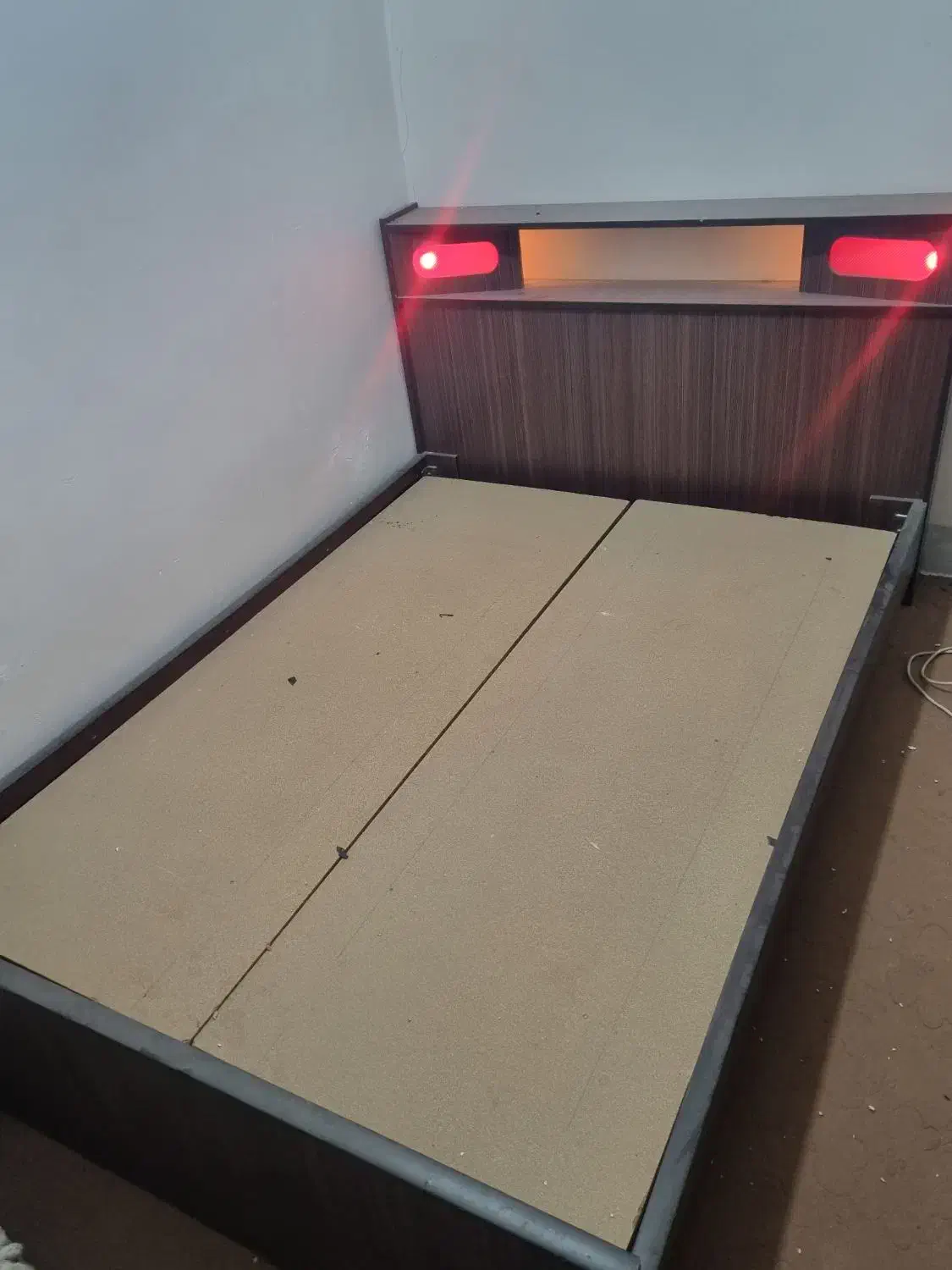 تخت دو نفره MDF|تخت و سرویس خواب|آبادان, |دیوار