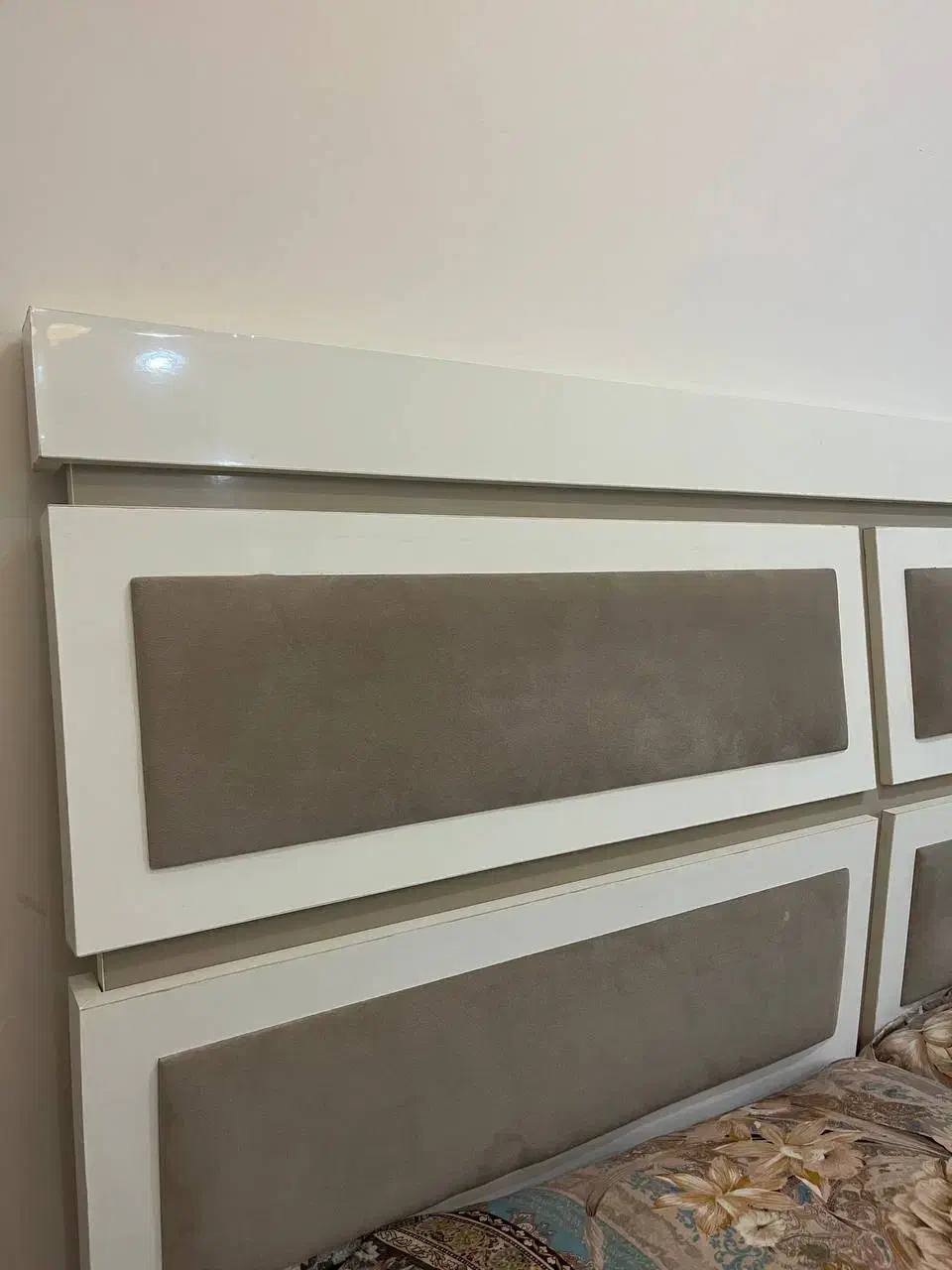 سرویس خواب دو نفره|تخت و سرویس خواب|اندیشه, شهرک صدف|دیوار