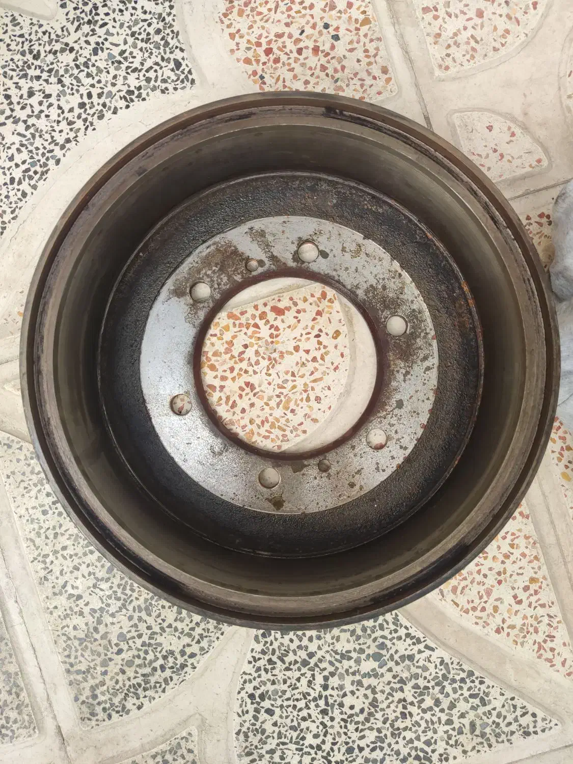 کاسه چرخ جلو نیسان|قطعات یدکی و لوازم جانبی|رباطکریم, شترخوار|دیوار