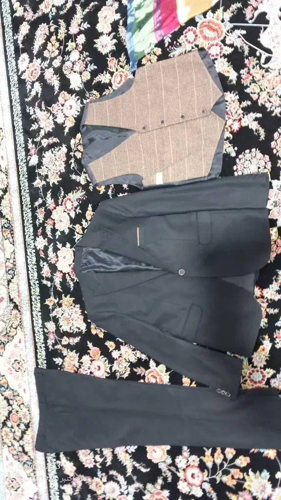 کت شلوار|لباس|الشتر, |دیوار