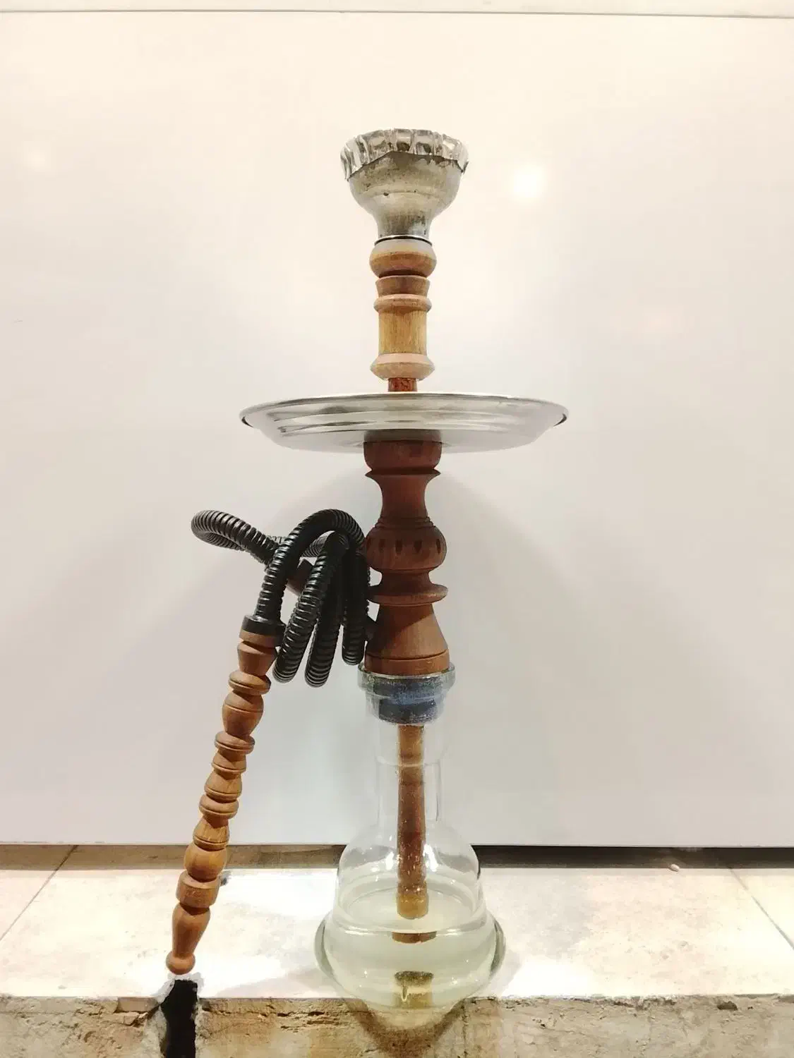 قلیان|کلکسیون اشیاء عتیقه|ایلام, |دیوار