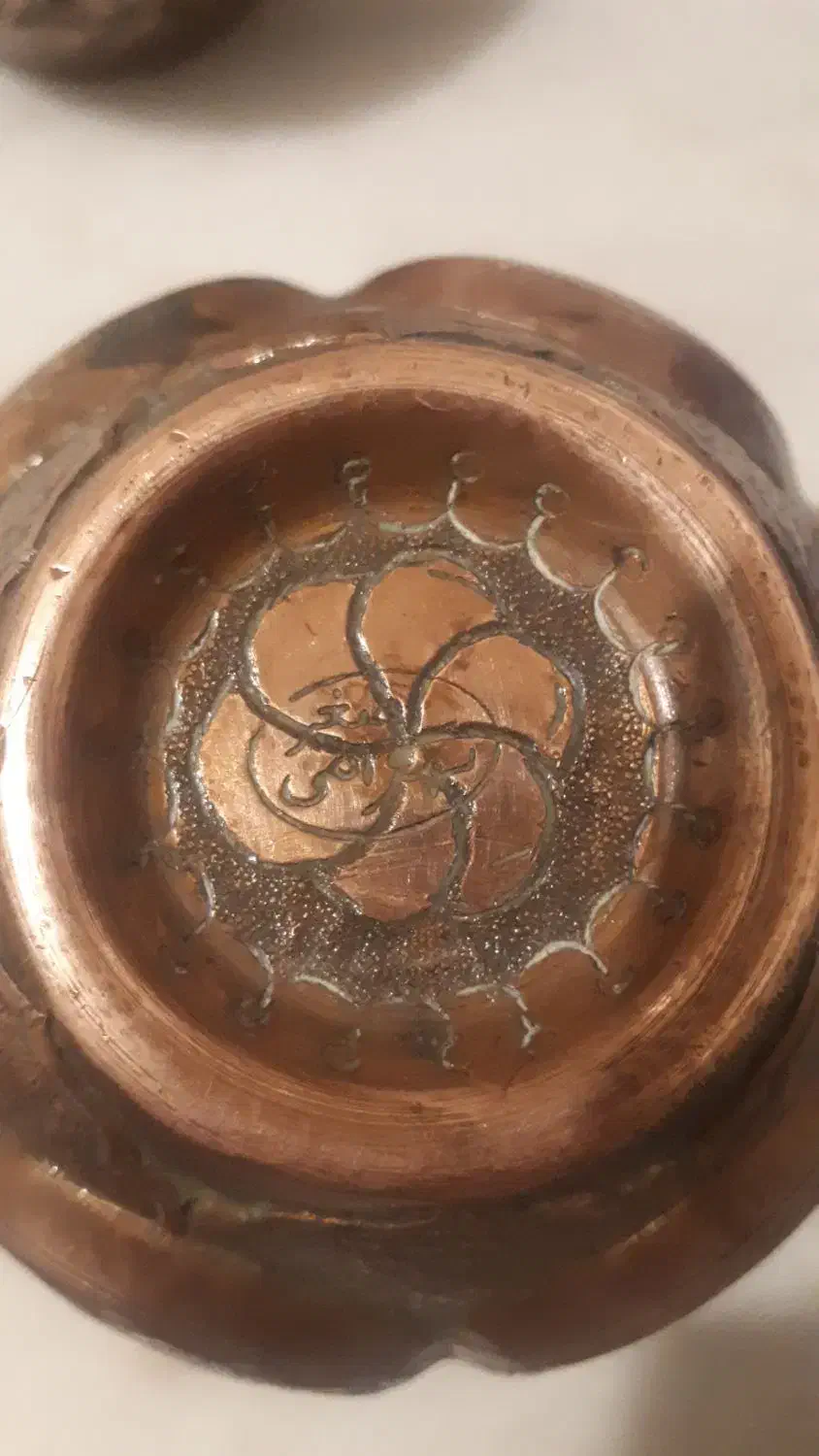 گلدان قندان مسی|صنایع دستی و سایر لوازم تزئینی|رشت, خمیران زاهدان|دیوار