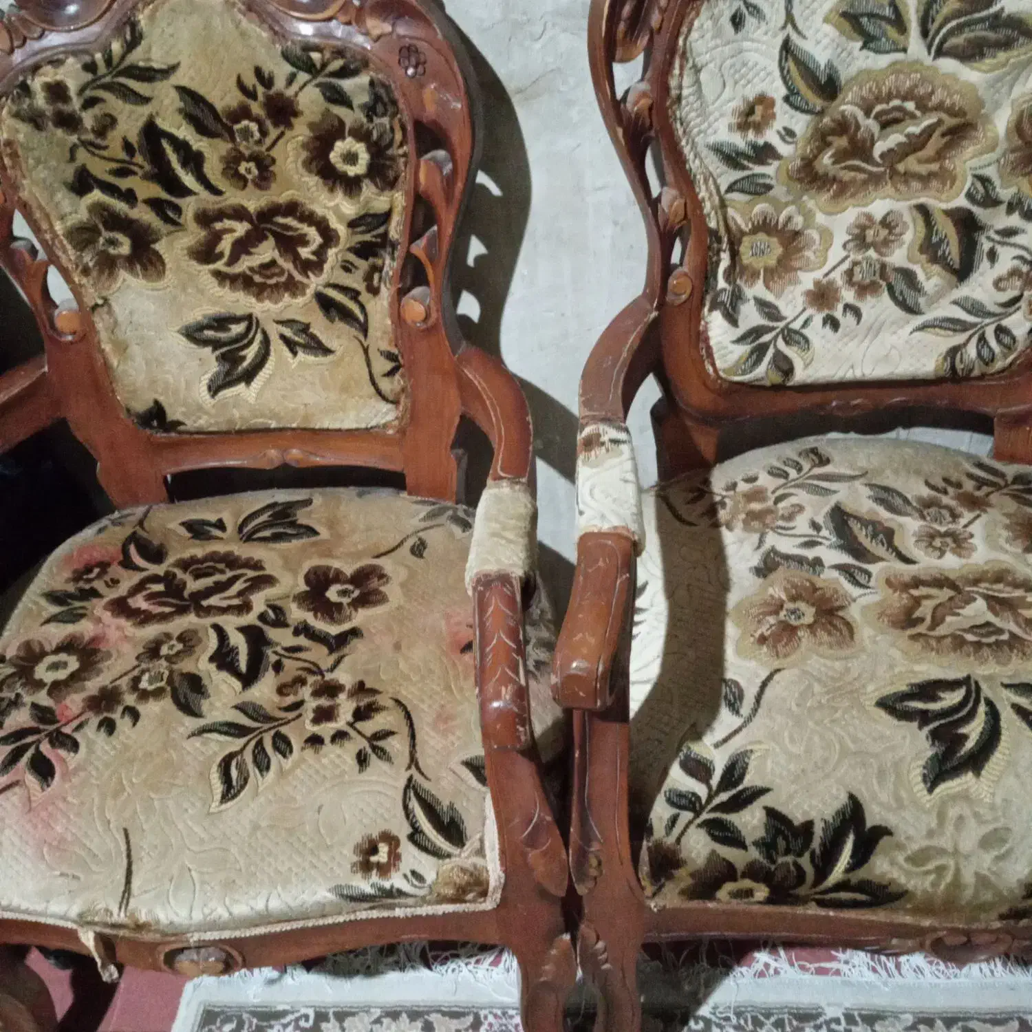 مبل، اجاق گاز و پشتی و ...|فرش|ارومیه, |دیوار