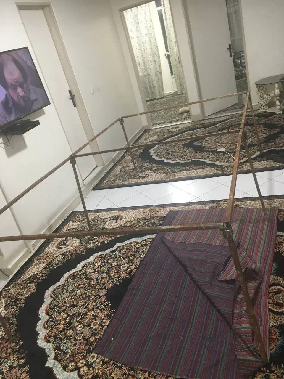 میز متحرک آهنی برای بساط|فروشگاه و مغازه|رباط‌کریم, شهرک صنعتی زواره‌ای|دیوار