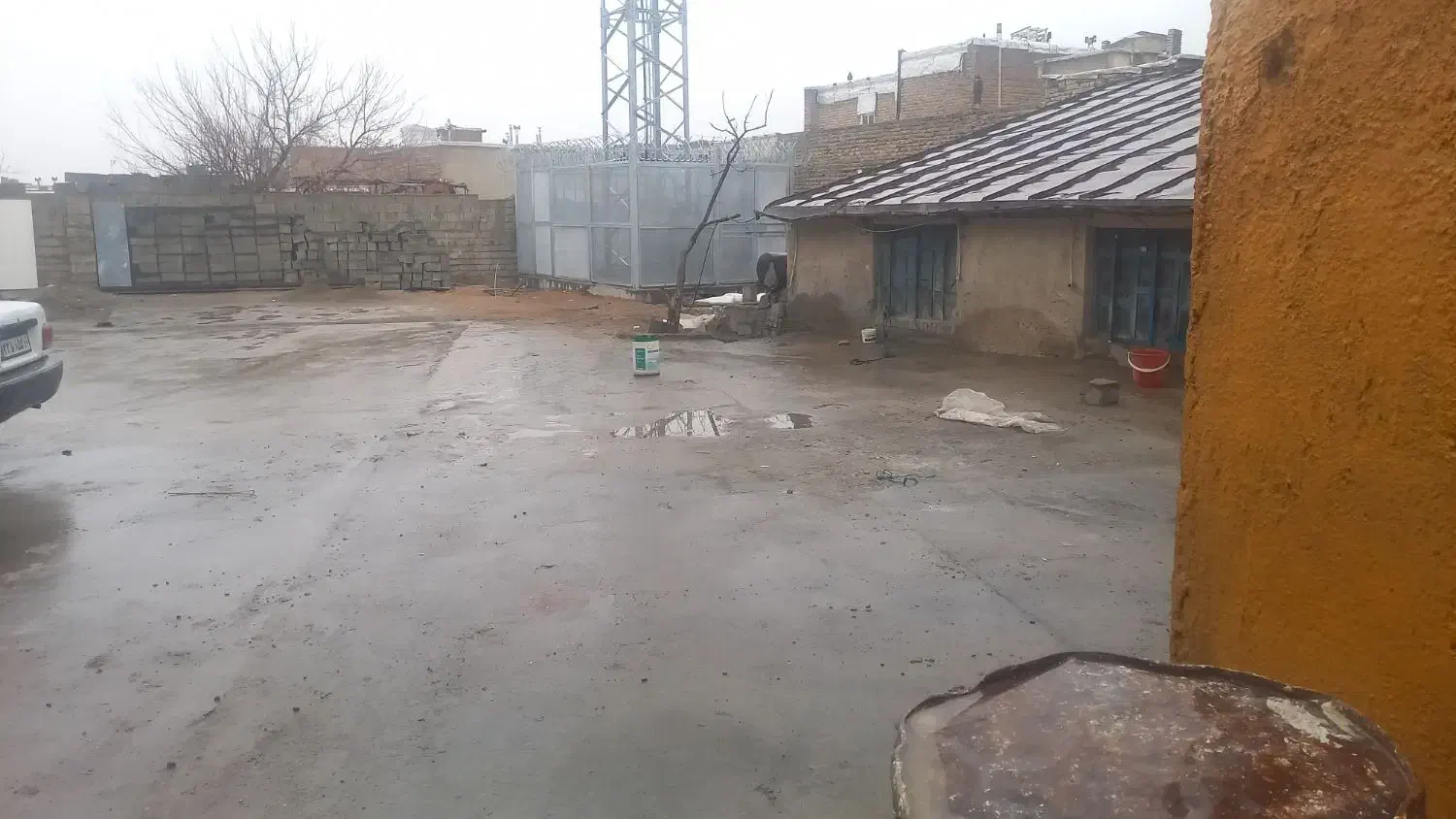 اجاره زمین۴۰۰ متری جهت کارواش یا مشاغل دیگر|اجارهٔ مغازه و غرفه|ارومیه, |دیوار