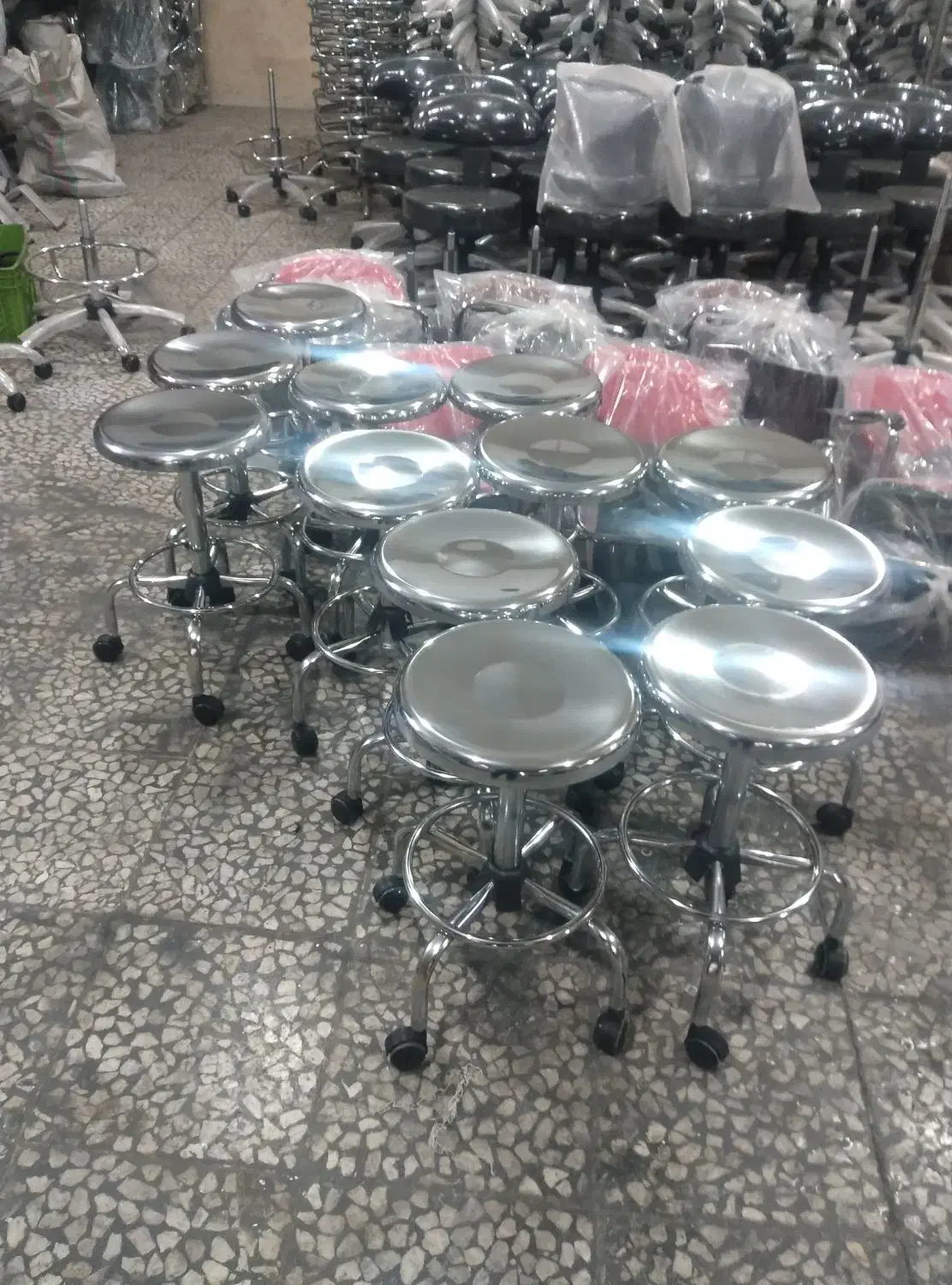 کف استیل چرخدار سابت ام داریم|صندلی و نیمکت|چهاردانگه (تهران), |دیوار