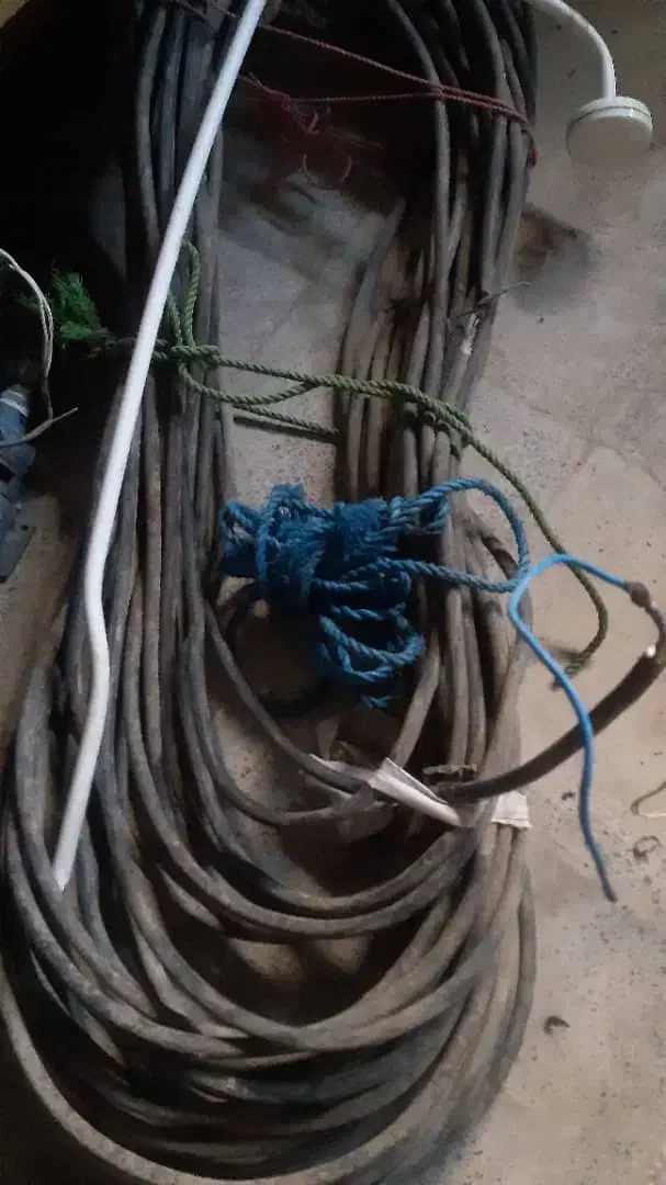 فروش کابل و پمپ کف کش ۳ فاز|مصالح و تجهیزات ساختمان|محمدشهر, محمدشهر|دیوار