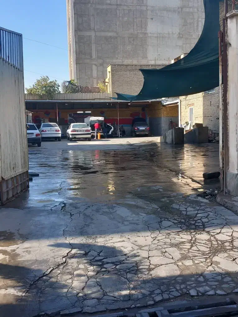 قسمتی از گاراژ۲۵۰متر|اجارهٔ مغازه و غرفه|گنبد کاووس, |دیوار