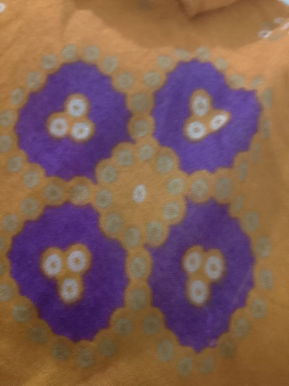 جلبیل میزنم|لباس|قشم, |دیوار