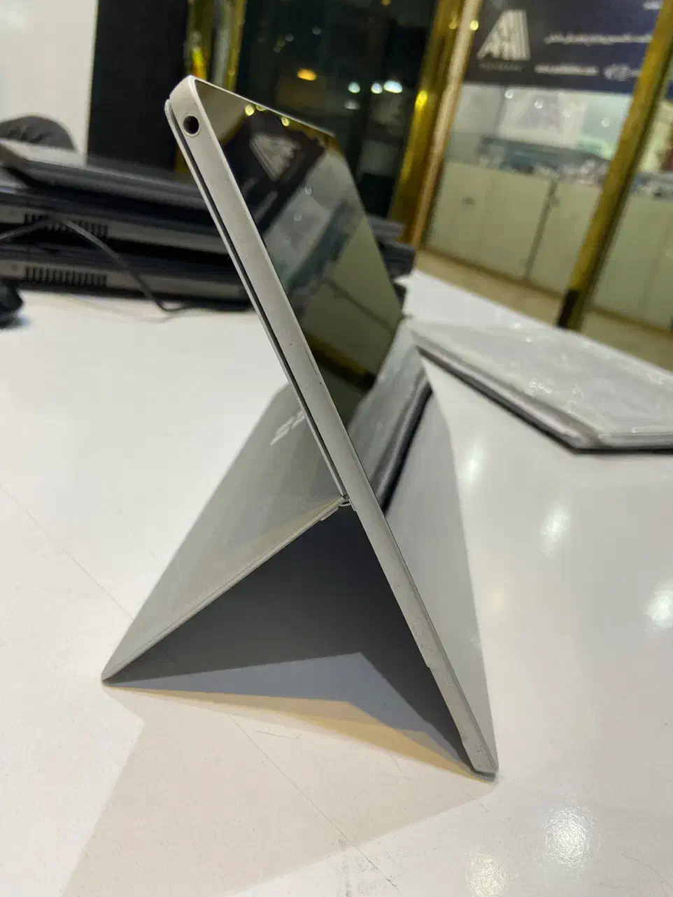Surface pro 5 Ram 8 hard 256|رایانه همراه|تهران, فردوسی|دیوار