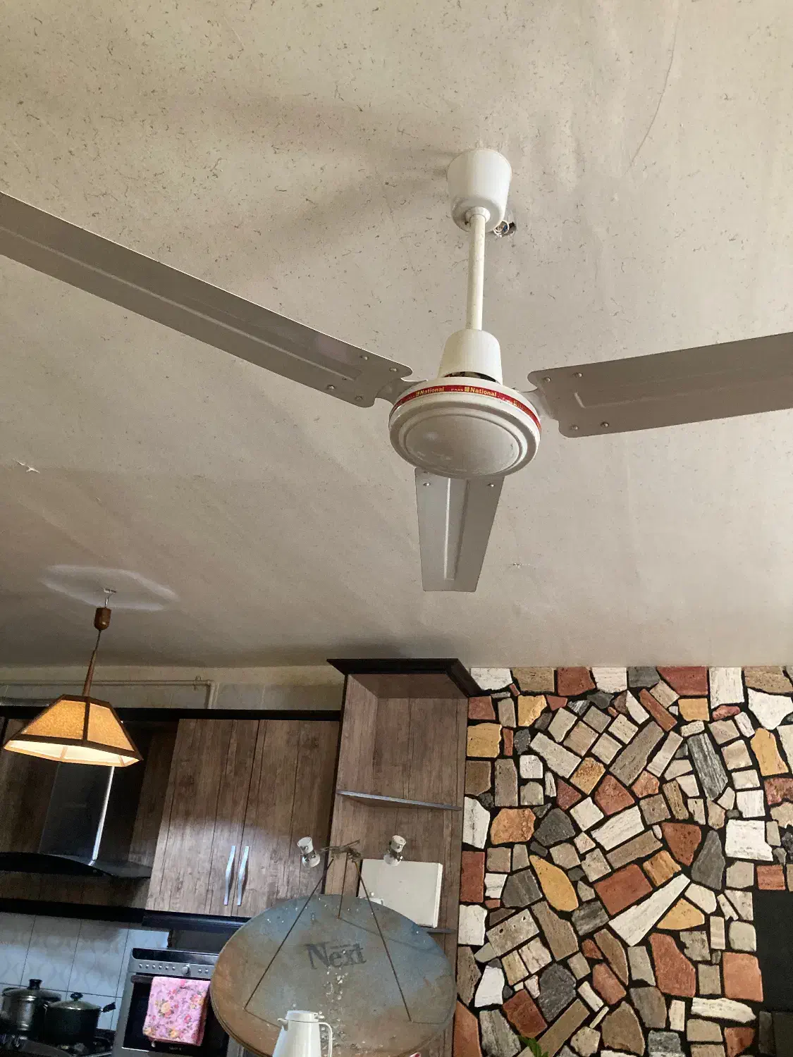 پنکه سقفی ناسیونال|پنکه و تصفیه‌کنندهٔ هوا|امیدیه, |دیوار