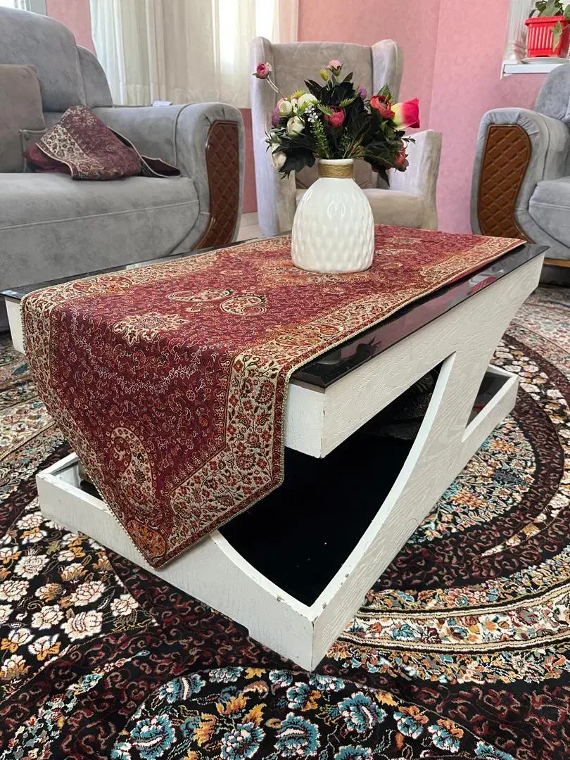 مبل ۷نفره/میز وسط/ گل میز|مبلمان خانگی و میز عسلی|شیراز, باغ تخت|دیوار