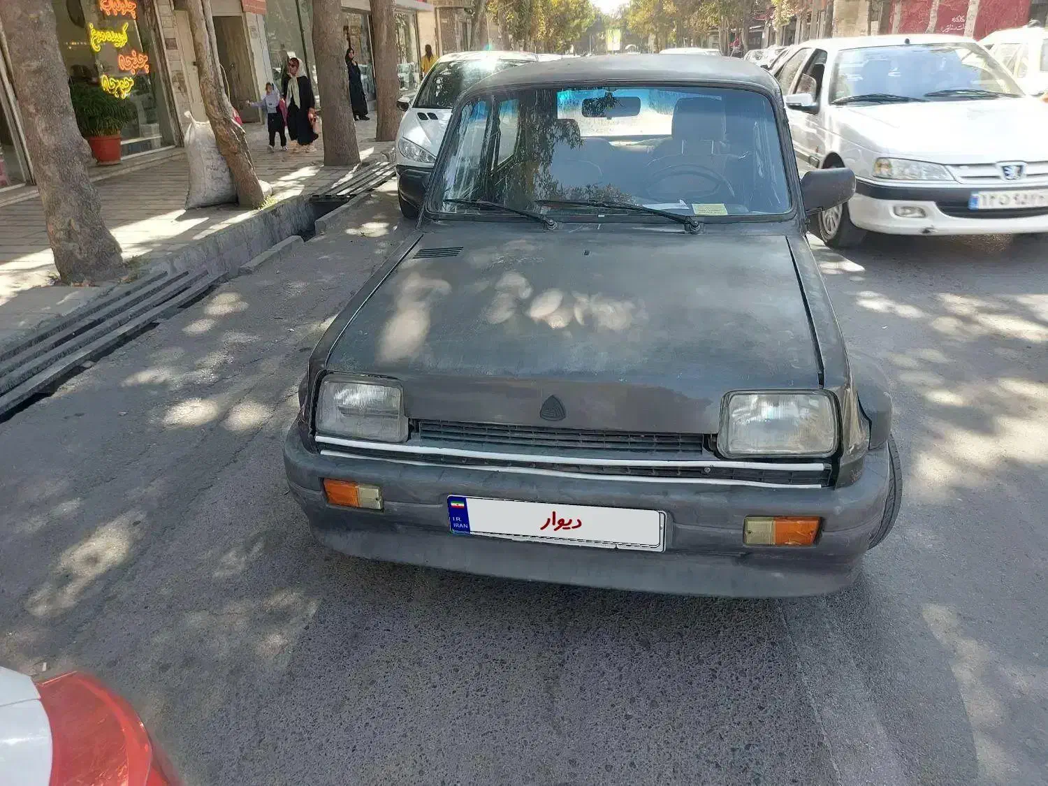 رنو پی کی|خودرو سواری و وانت|اندیشه, اندیشه فاز ۱|دیوار