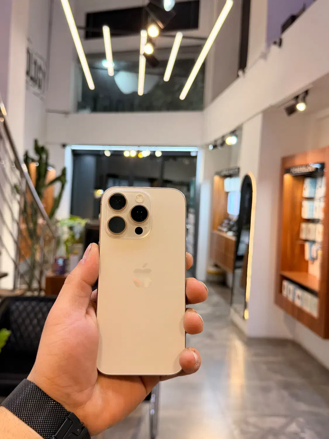 ایفون iphone 16pro با شرایط ویژه|موبایل|کرج, فاز ۲ مهرشهر|دیوار