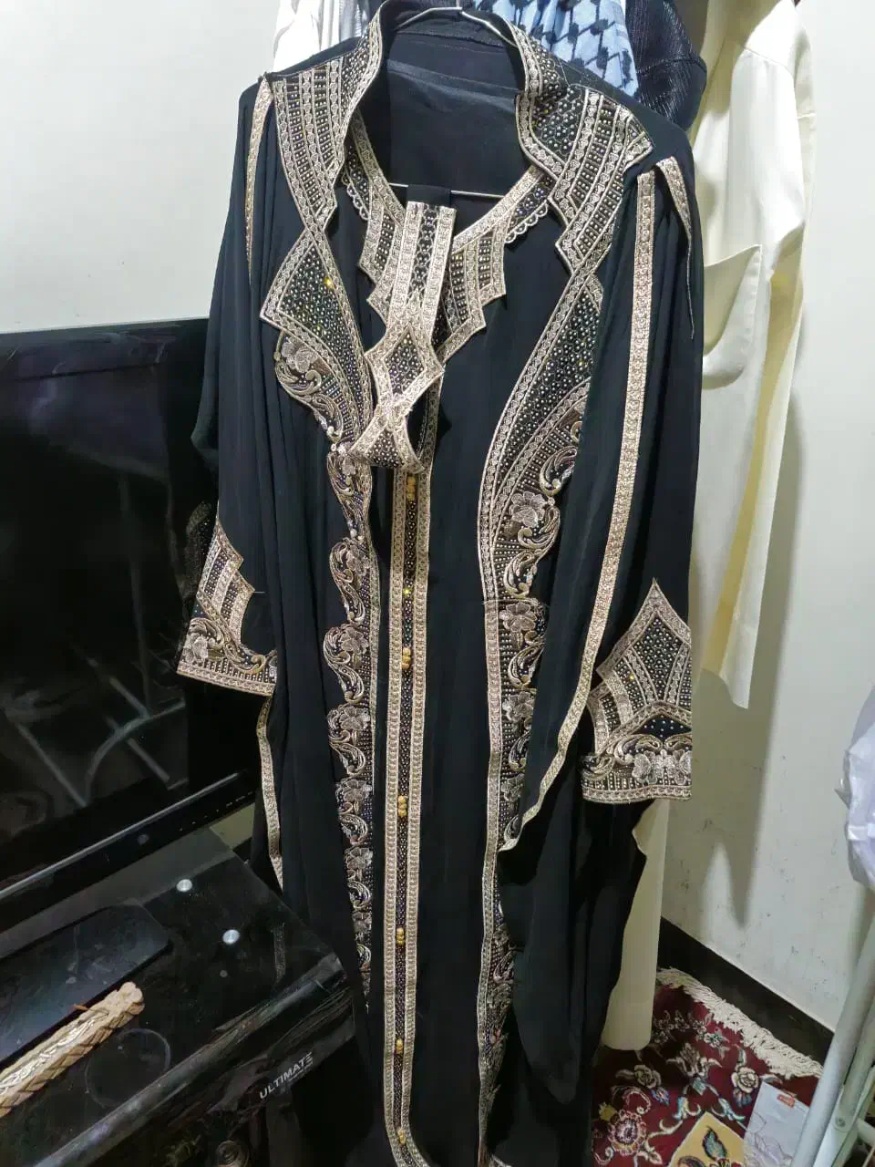 لباس مجلسی|لباس|شادگان, |دیوار