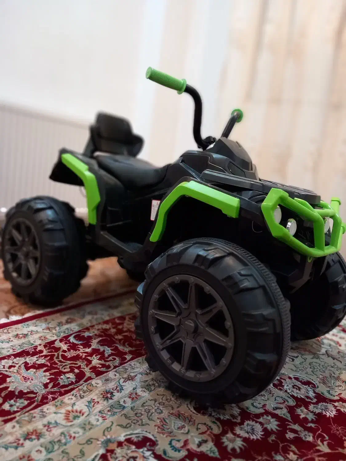 ماشین شارژی چهار چرخ|اسباببازی|تیکمه داش, |دیوار