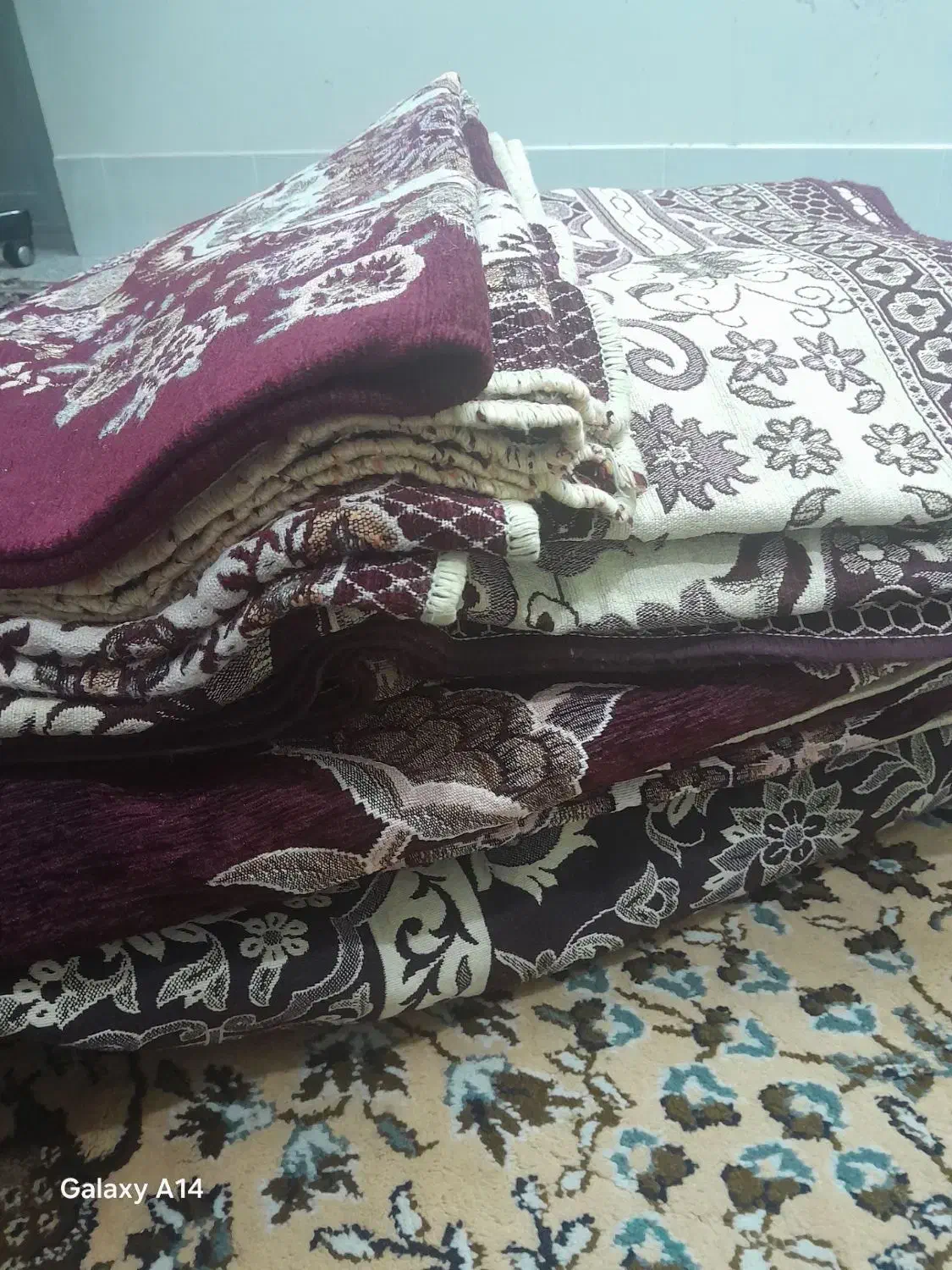 رو فرشی|روفرشی|اصفهان, زاجان|دیوار