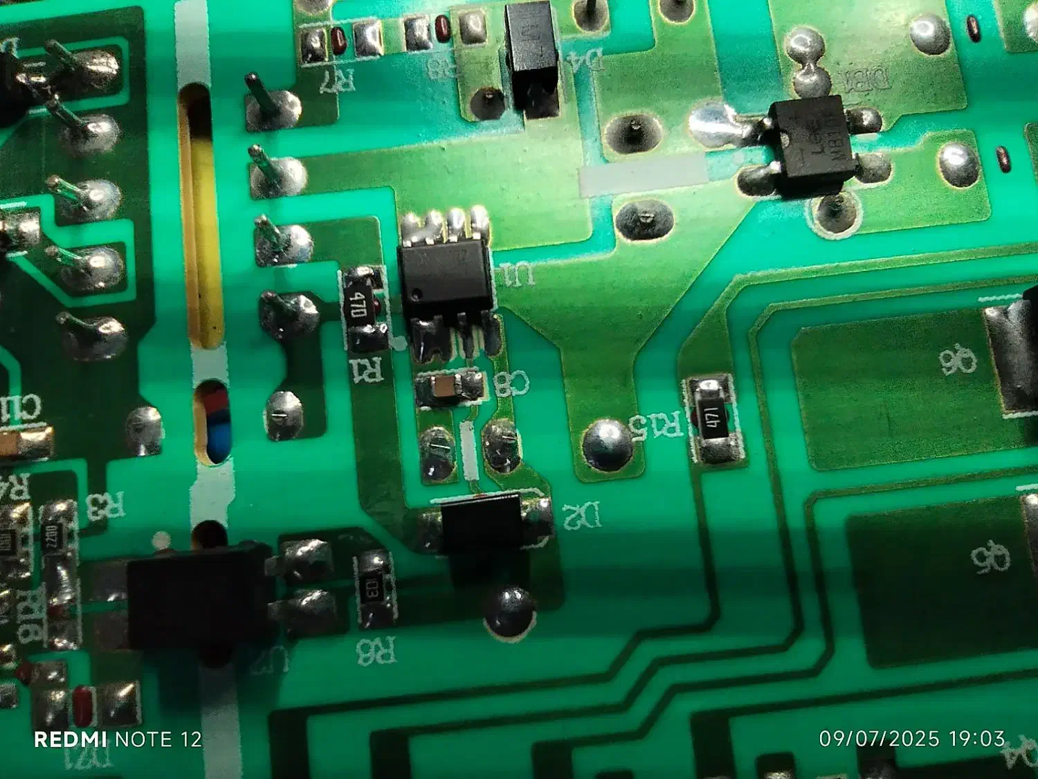 تعمیرات تخصصی انواع مانیتور وتلوزیون|خدمات پیشه و مهارت|خرم‌آباد, |دیوار