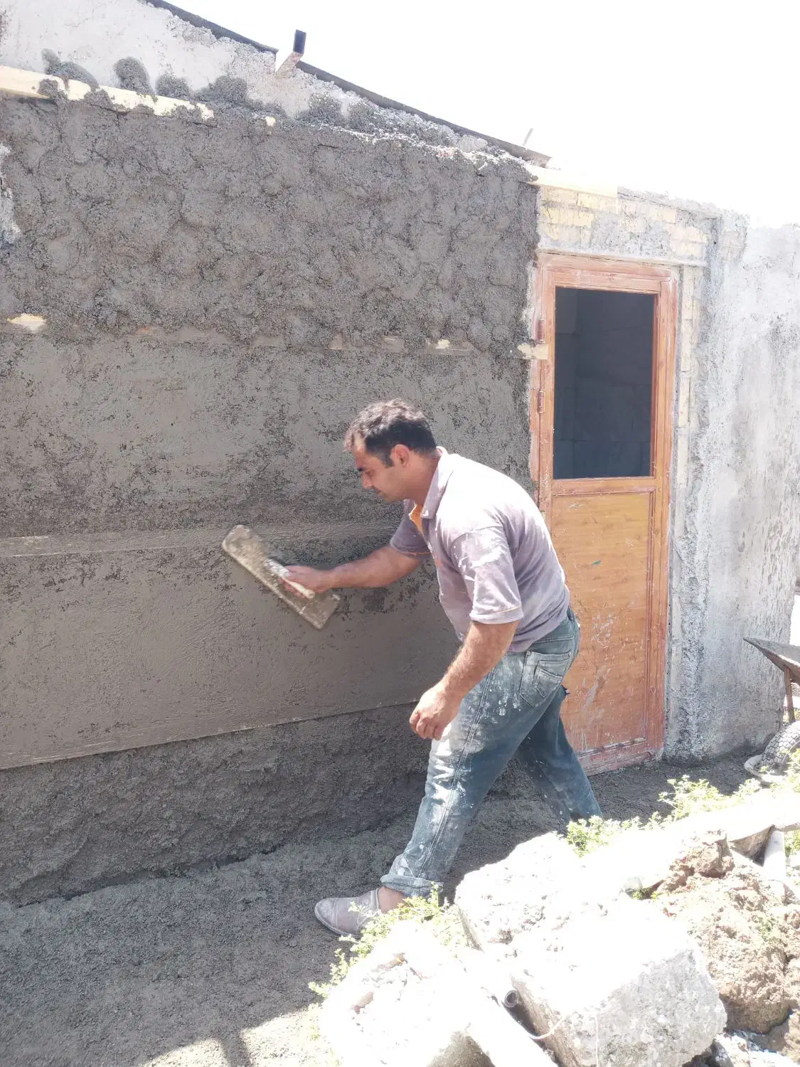 سیمانکاری وبنایی|خدمات پیشه و مهارت|رشت, یخسازی|دیوار