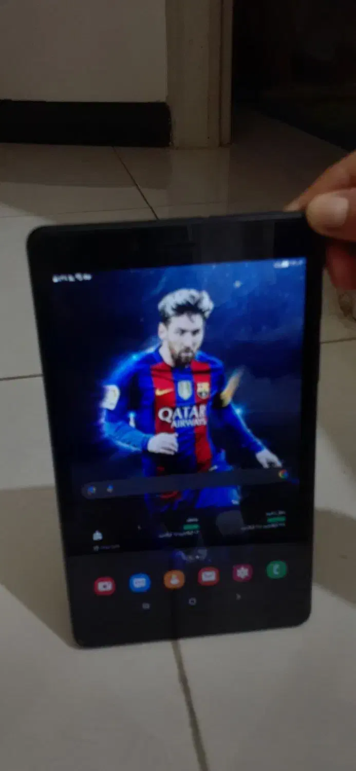 تبلت ۸اینچ سامسونگ گلکسی|تبلت|ساری, |دیوار