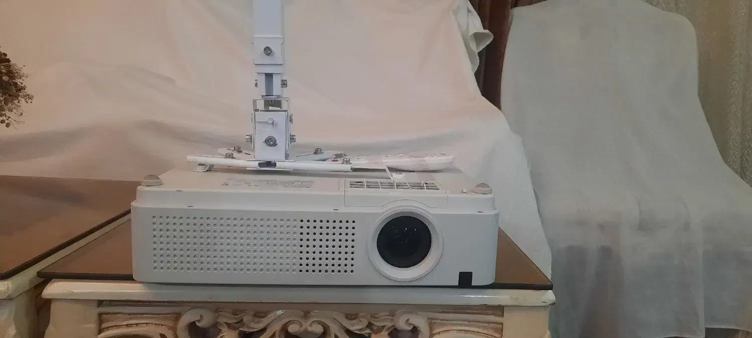 ویدیو پرژکتور پاناسونیک|تلویزیون و پروژکتور|شهریار, کهنز|دیوار