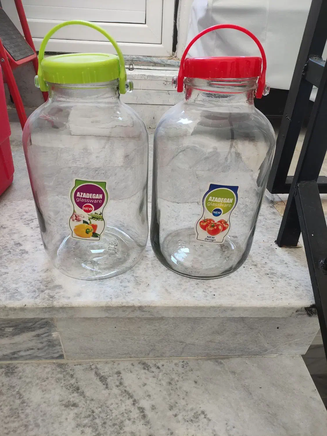 شیشه ترشی سایز بزرگ دو عدد|ظروف نگهدارنده، پلاستیکی، یک‌بارمصرف|قروه, |دیوار
