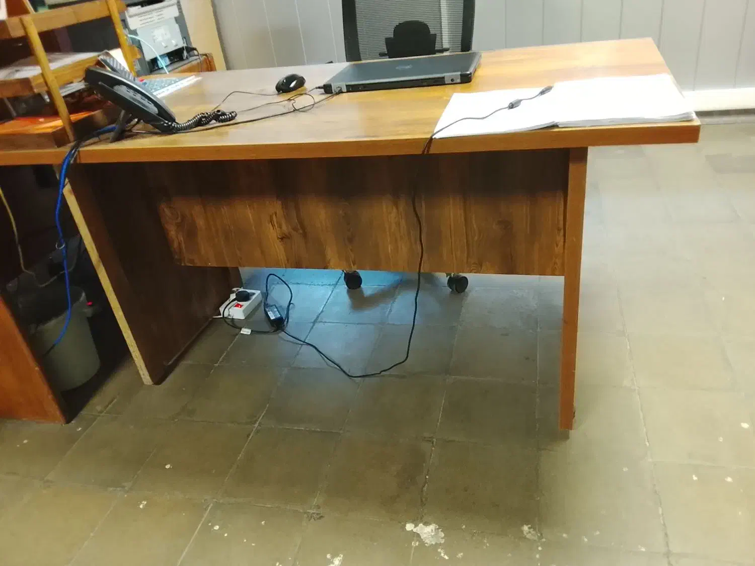 میز اداری|مبلمان اداری|نظرآباد, فخر ایران|دیوار