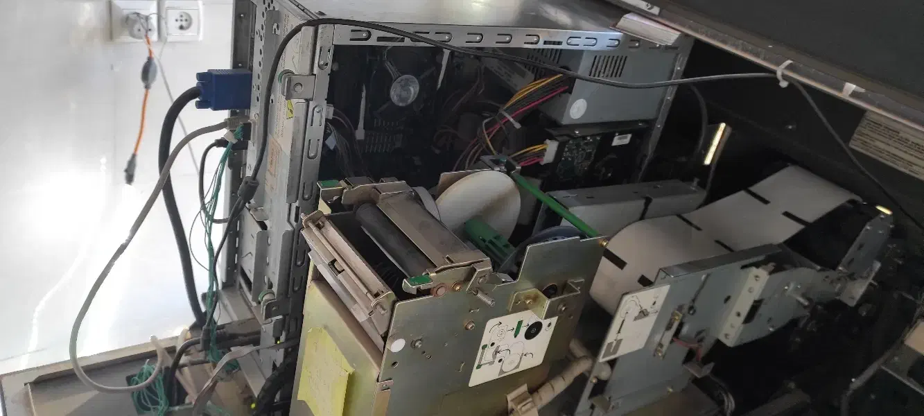 خودپرداز ncr|فروشگاه و مغازه|کاشمر, |دیوار