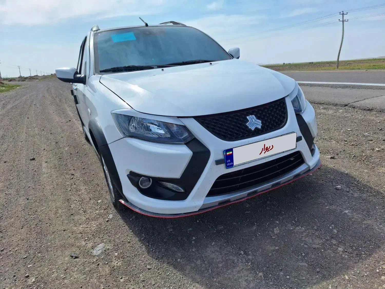 کوئیک آر اس پارس خودرو سفید مشکی مدل ۱۴۰۲|خودرو سواری و وانت|قاسم‌آباد (خواف), |دیوار