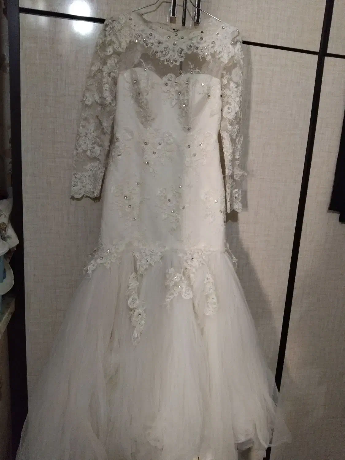 لباس عروس جنس پارچه خوب یکبار استفاده شده|لباس|آبادان, |دیوار