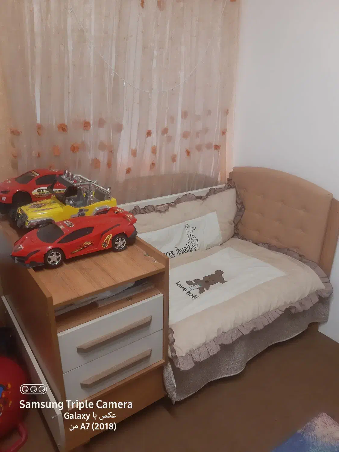 تخت وتشک کودک ونوجوان آپادانا|تخت و صندلی بچه|بندر انزلی, معلم|دیوار