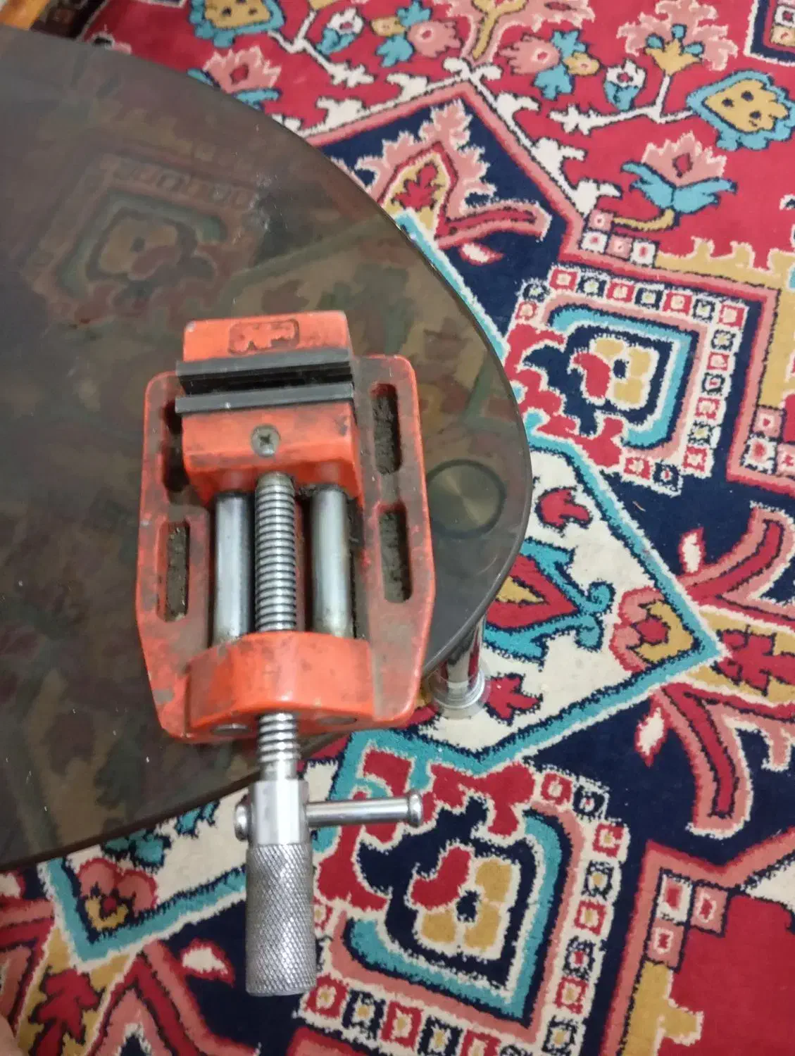 گیره رو‌میزی|ابزارآلات|تبریز, |دیوار