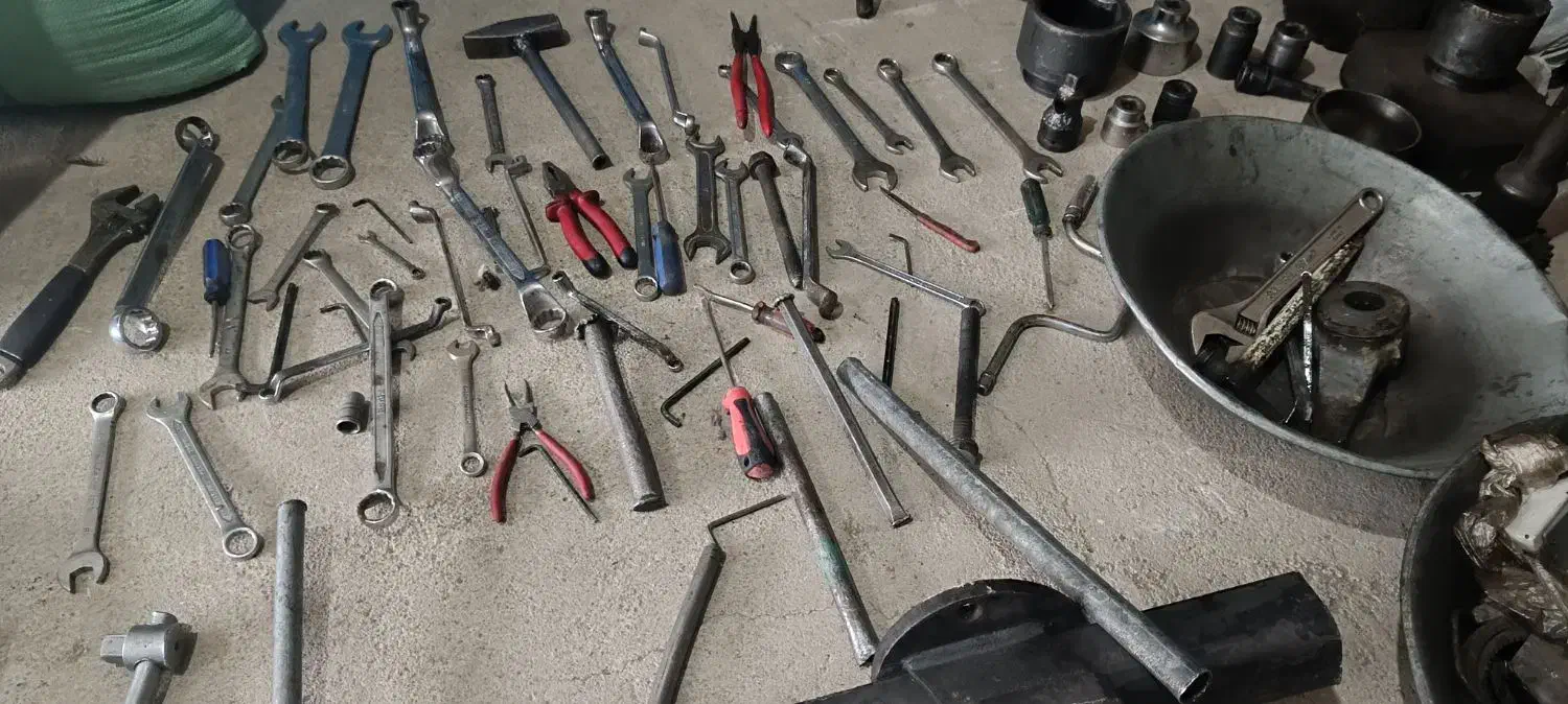 لوازم تعمیرات کامیون ولوو|ابزارآلات|نکا, |دیوار