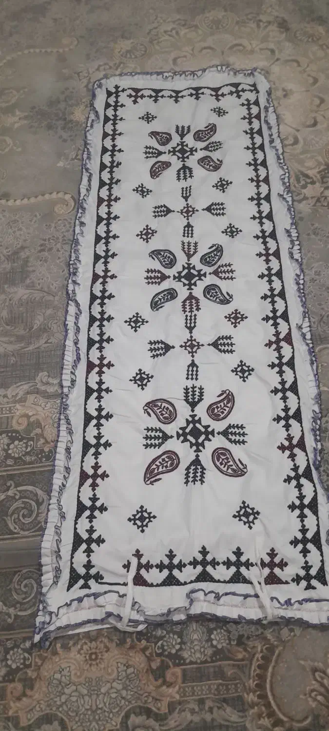 کناره دست دوز|فرش|زاهدان, |دیوار