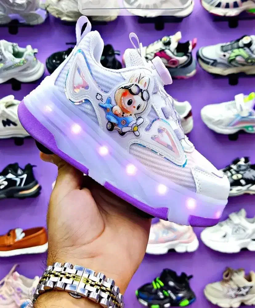 فروش انواع کفش اسکیتی قسطی بدون کارمزد|دوچرخه، اسکیت، اسکوتر|کاشان, پاقپان|دیوار