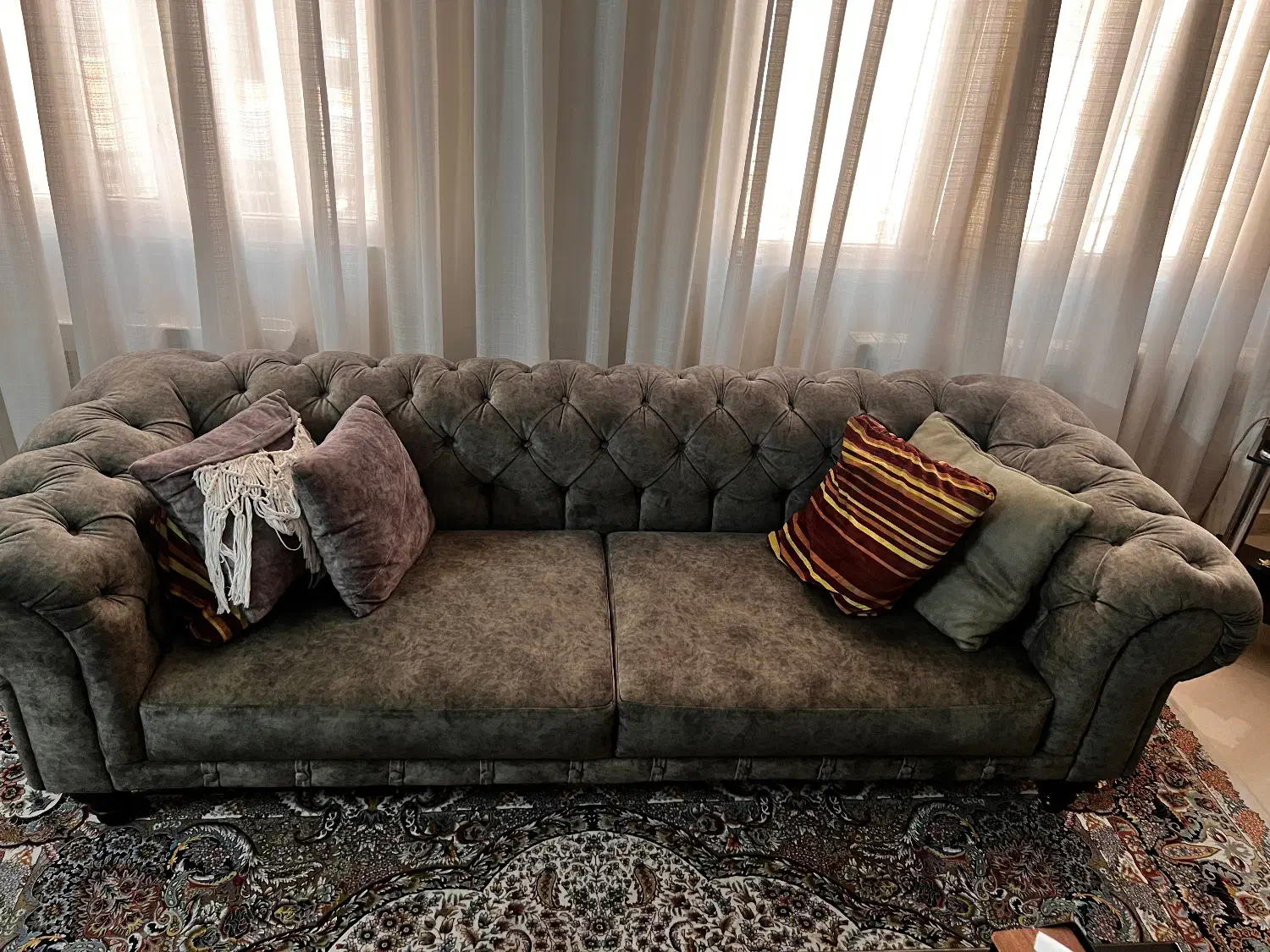 مبل راحتی چستر|مبلمان خانگی و میز عسلی|اندیشه, اندیشه فاز ۳|دیوار