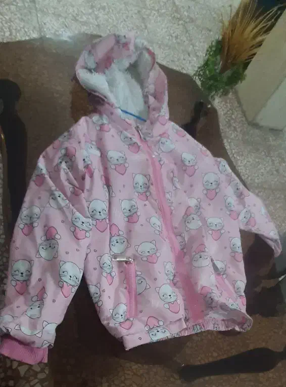 کاپشن دخترانه|کفش و لباس بچه|خوی, |دیوار