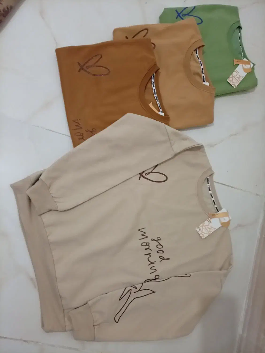 دورس|لباس|شیراز, کرونی(خاتونک)|دیوار