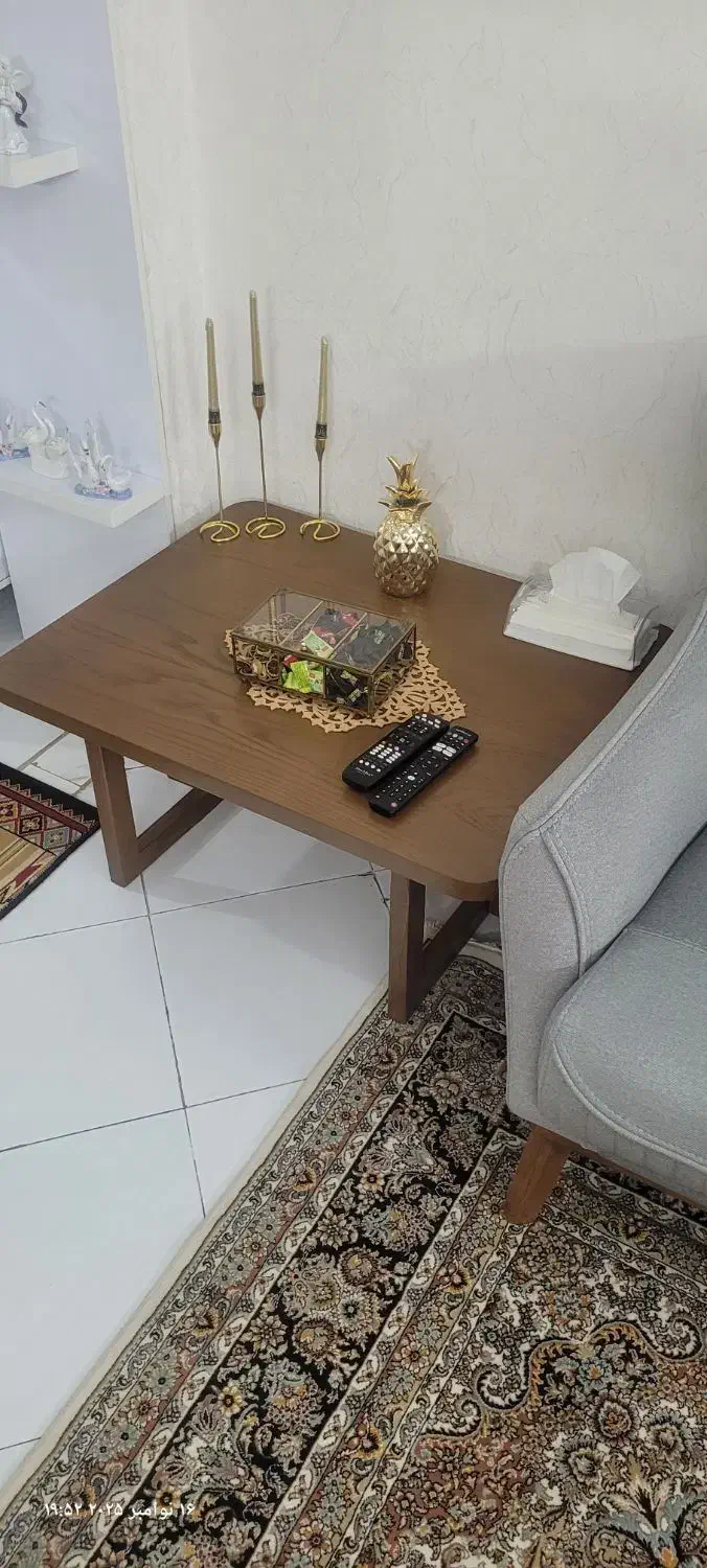 مبل تخت خواب شو ۸ نفره با میز عسلی|مبلمان خانگی و میز عسلی|تهران, جمالزاده|دیوار