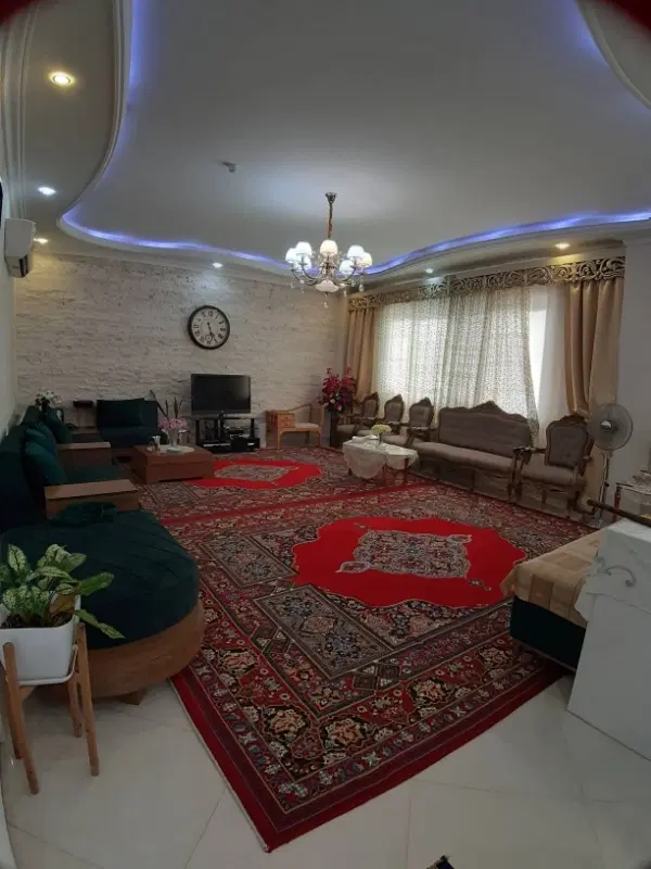 قدرتی /120 متر / تک واحد / ۲ خواب / خوش نقشه و نور|فروش آپارتمان|نوشهر, |دیوار