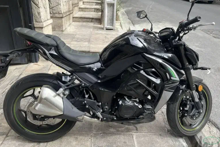 موتور z1000درحد|موتورسیکلت|اردکان, |دیوار