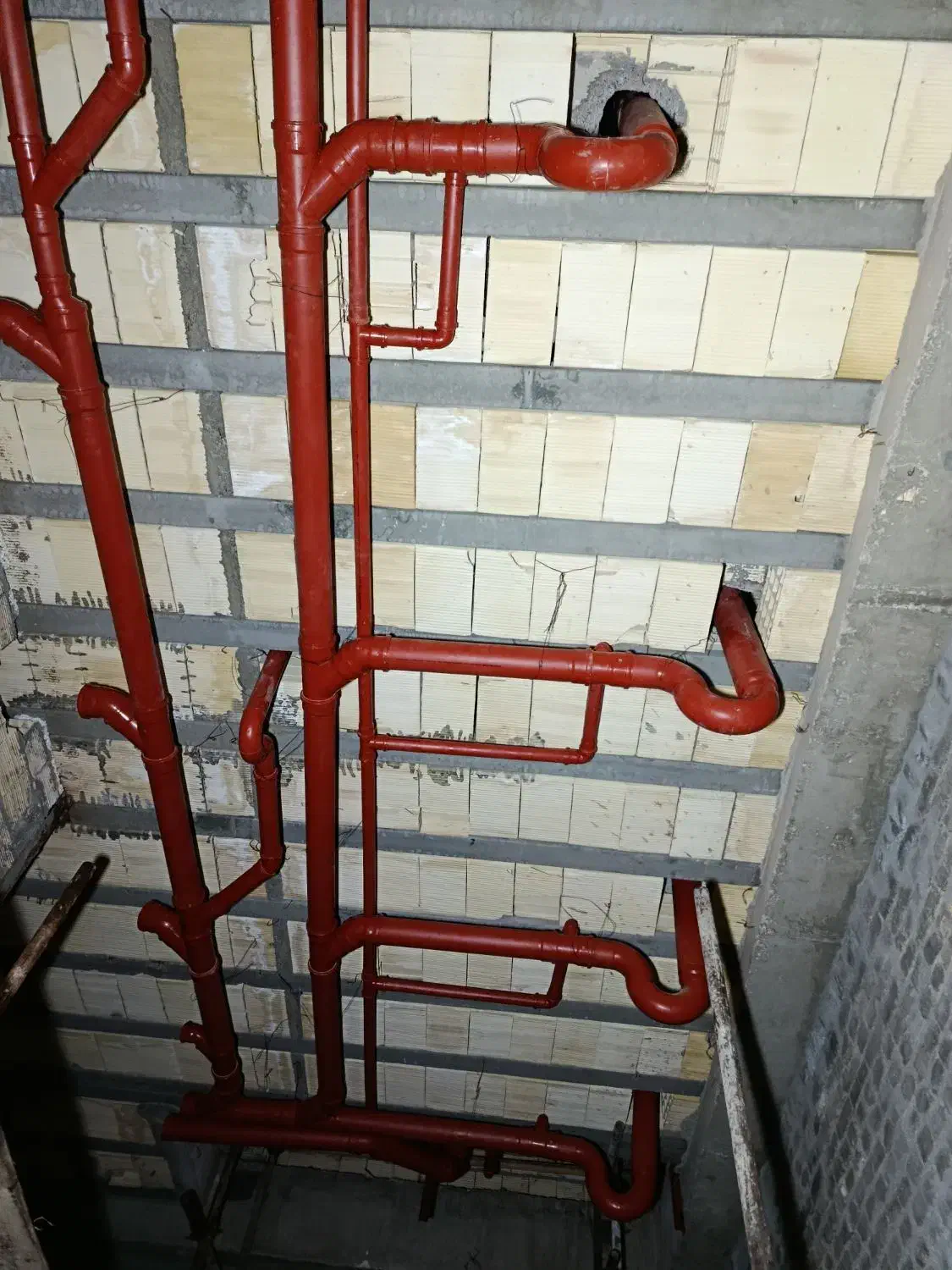 تاسیسات .لوله کشی .|خدمات پیشه و مهارت|یزد, |دیوار