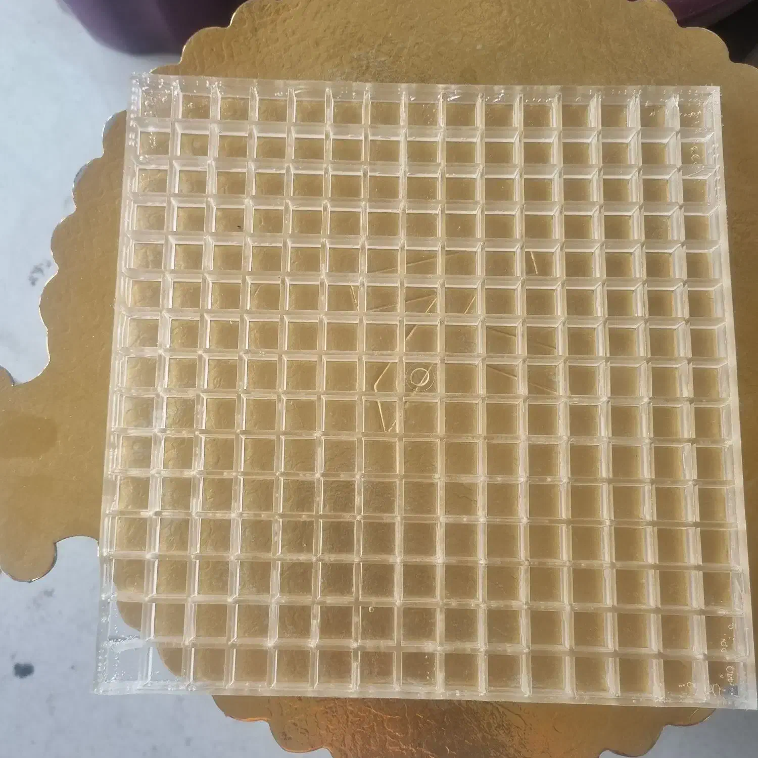 قالب نبات وعناب|ظروف پخت‌وپز|بیرجند, |دیوار