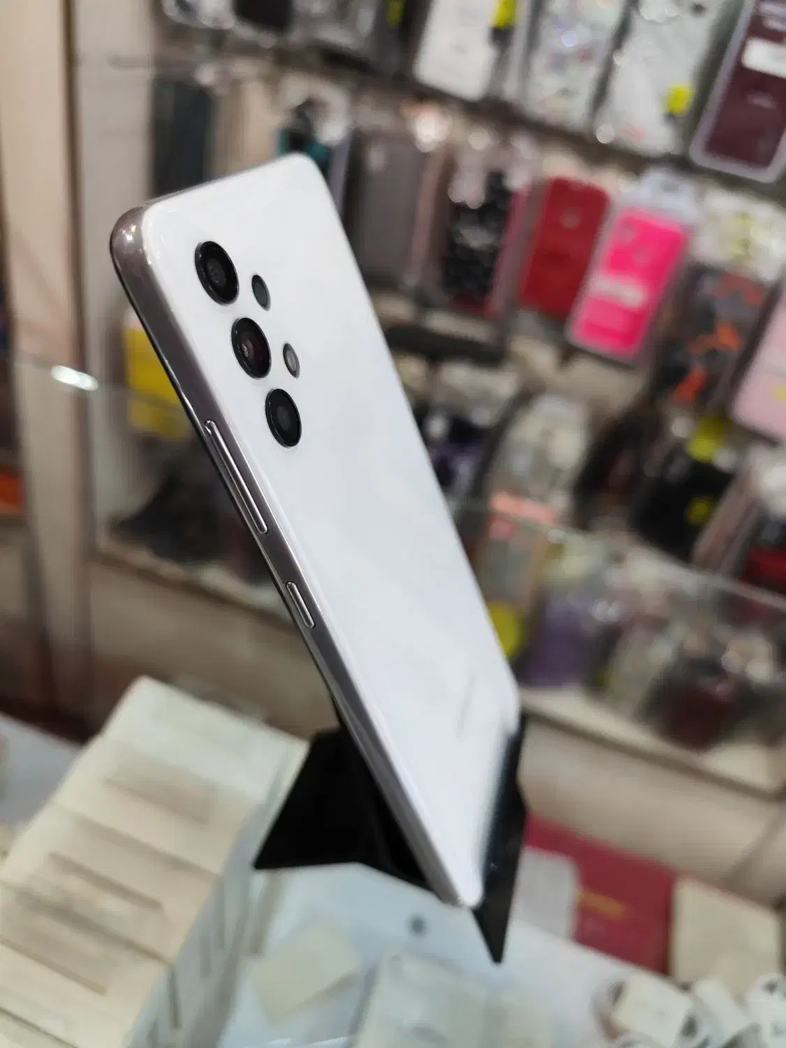 گوشیa32|موبایل|تاکستان, |دیوار