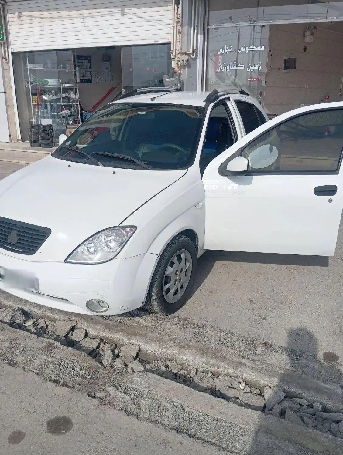 تیبا 2مدل99بدونه رنگ با مانیتور|خودرو سواری و وانت|اصفهان, زیار|دیوار