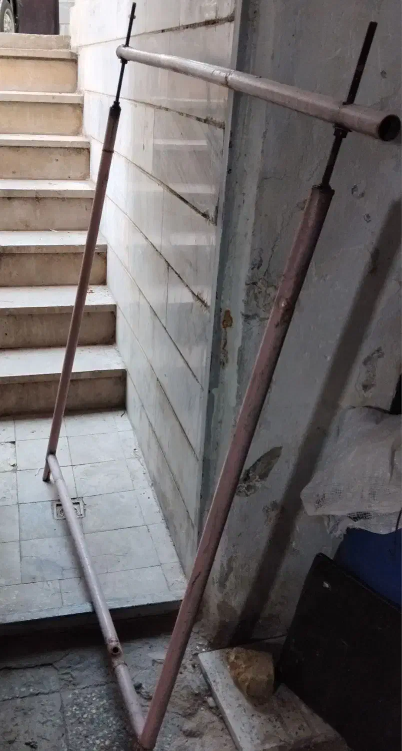 دار قالی کاملا سالم|صنایع دستی و سایر لوازم تزئینی|بروجرد, |دیوار