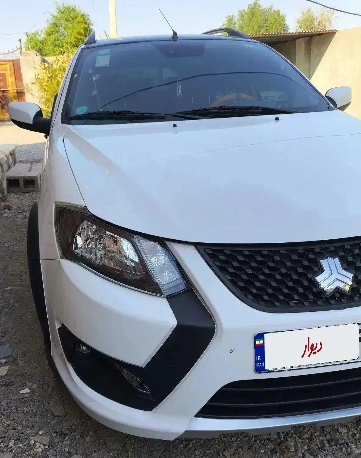 کوییک 1402 سقف مشکی|خودرو سواری و وانت|بم, |دیوار