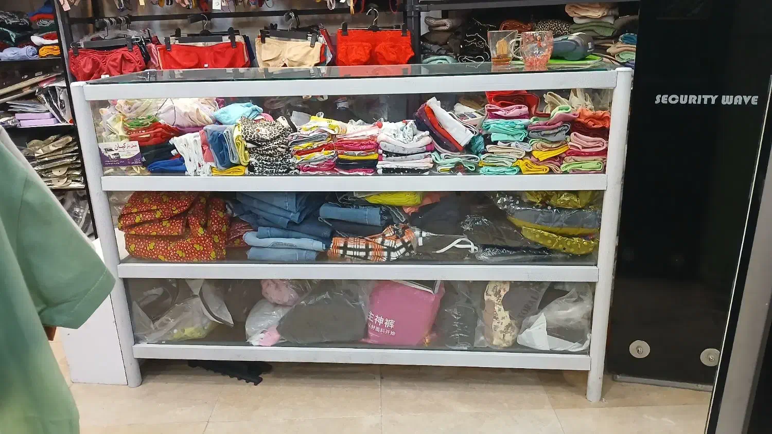 میز ویترین|فروشگاه و مغازه|سبزوار, کاشفی شمالی (دادگستری)|دیوار