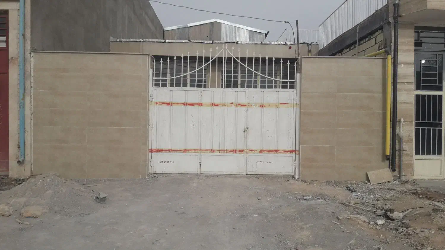 اجاره کارگاه در صنایع نیمه مزاحم|اجارهٔ مغازه و غرفه|بروجن, |دیوار